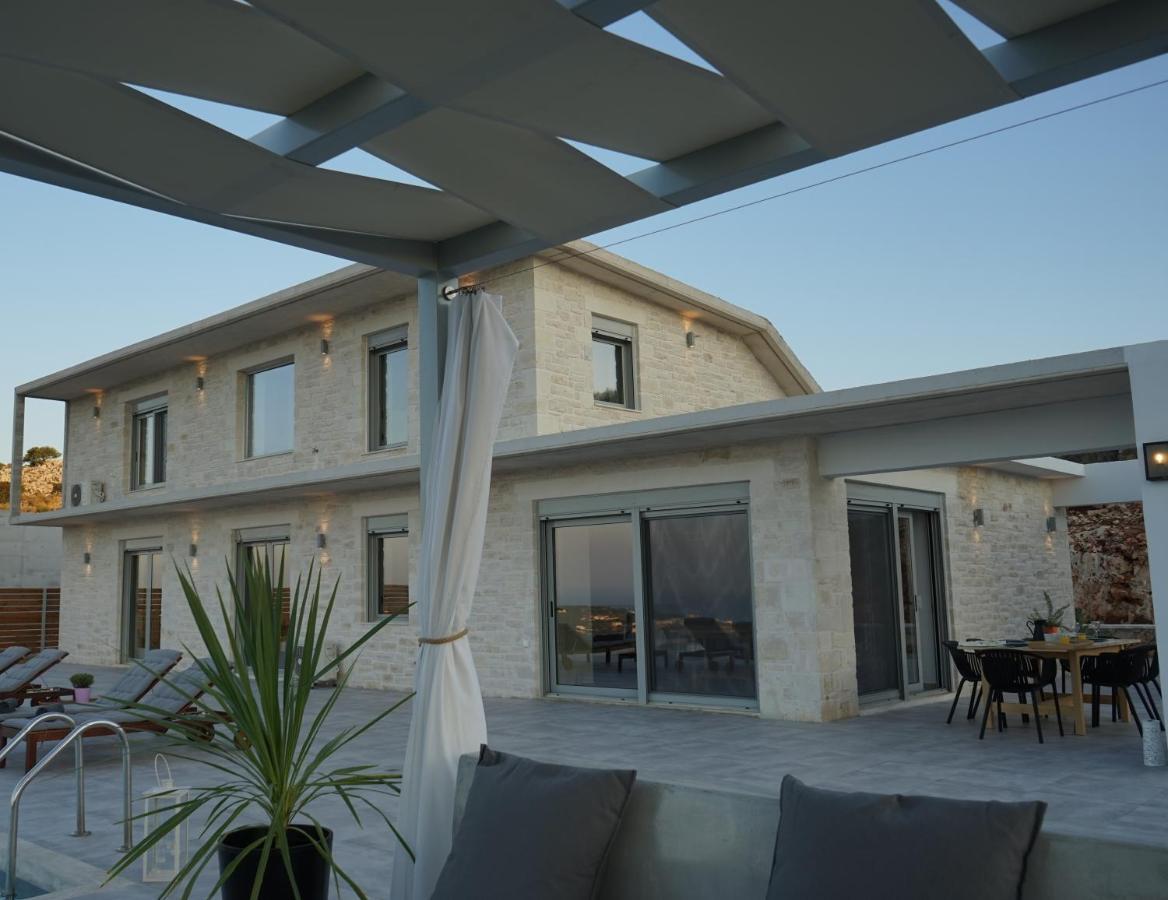 Eva East, With Infinity Pool & And Panoramic Sea View Gerani Chanion