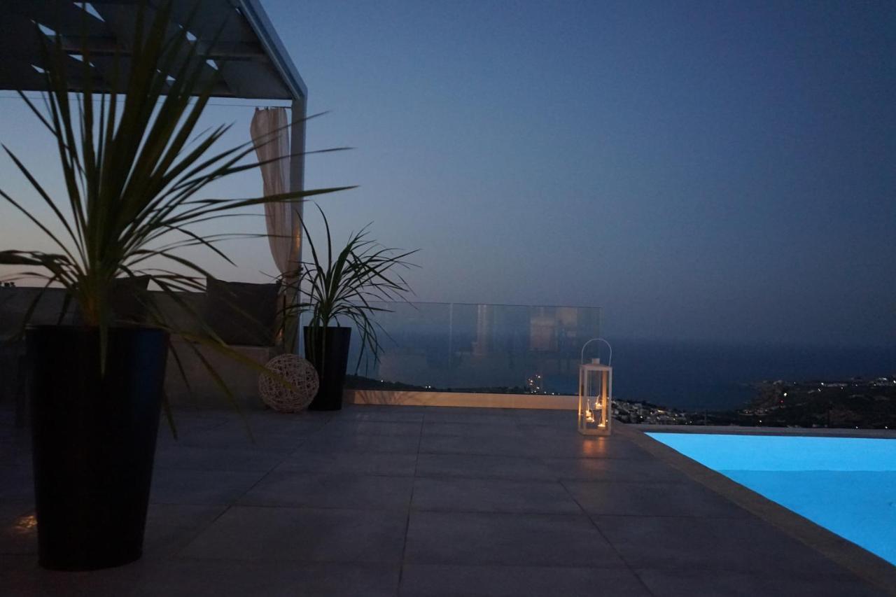 Eva East, With Infinity Pool & And Panoramic Sea View Gerani Chanion