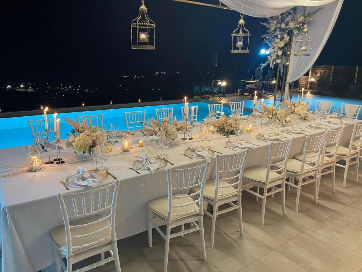 Eva East, With Infinity Pool & And Panoramic Sea View * Gerani Chanion